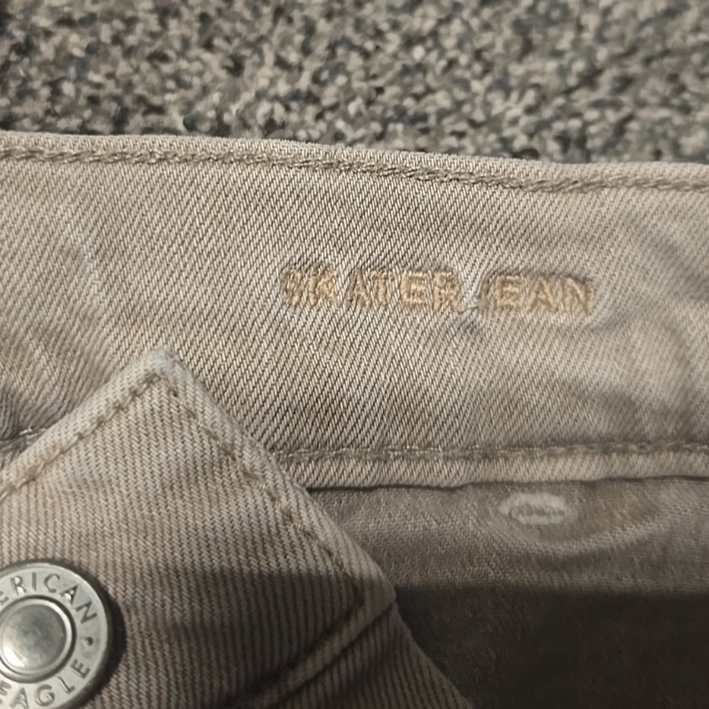 American Eagle Khaki Jeans, Women Size 4, Cargo Wide Leg Skater jeans Flat Front - Picture 7 of 12